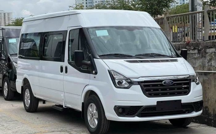 ford-transit-16-cho-mau-trang ford-transit-16-cho-mau-trang
